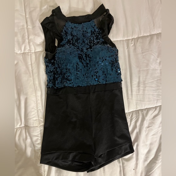 One piece costume